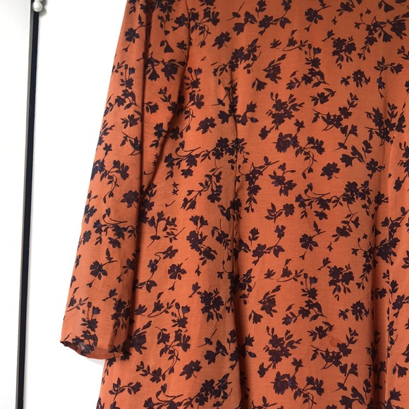 Urban Outfitters Floral Dress - Picture 2 of 5